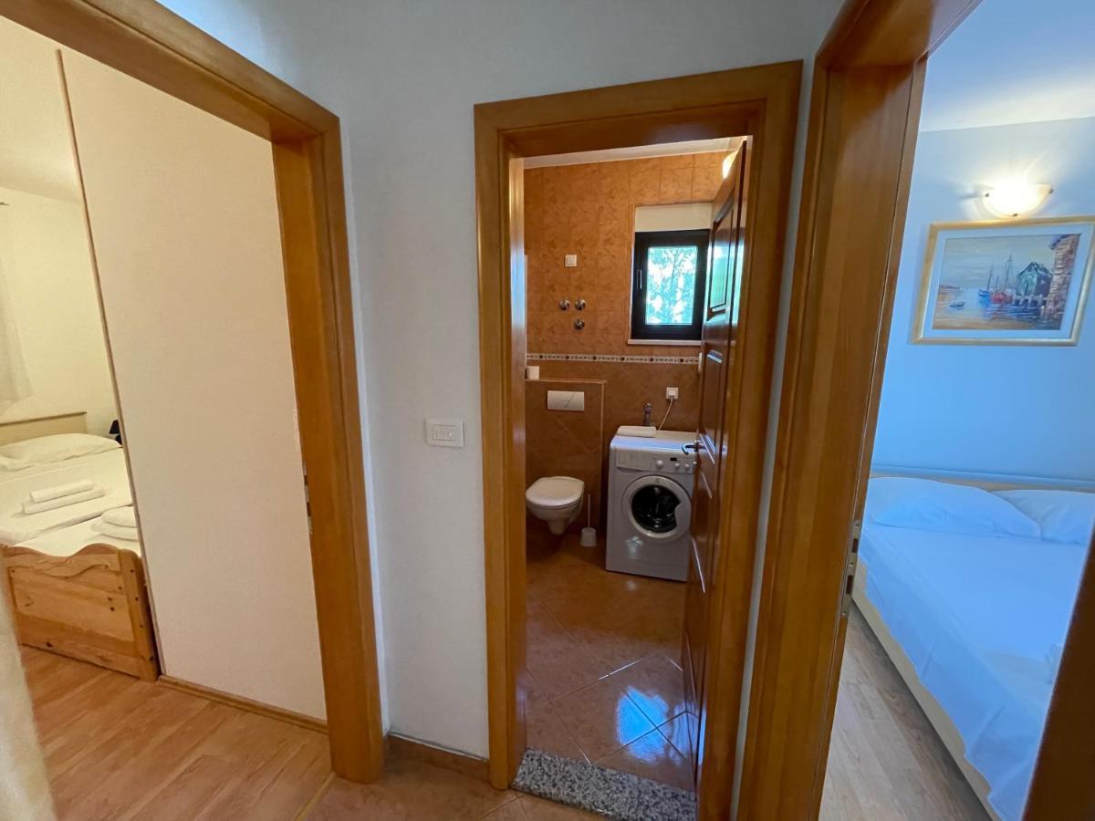 Holiday House Jakasa Trogir Exterior photo