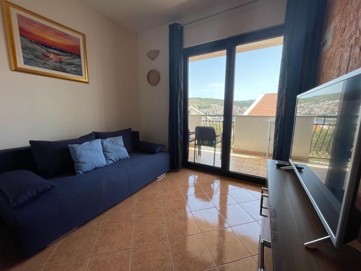 Holiday House Jakasa Trogir Exterior photo
