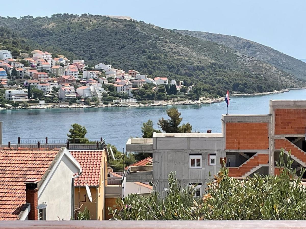 Holiday House Jakasa Trogir Exterior photo